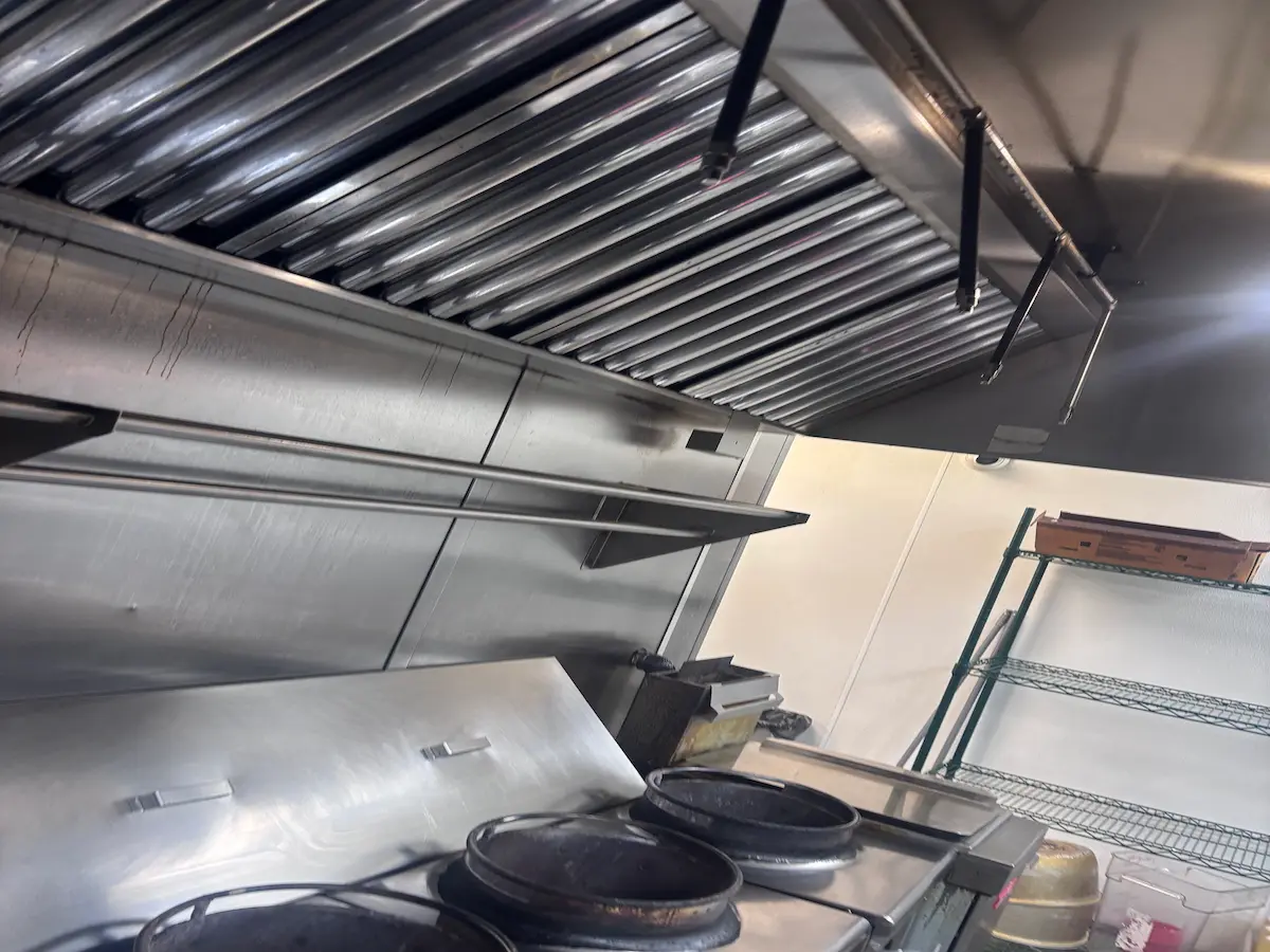 Commercial hood cleaning job in Barrie, ON