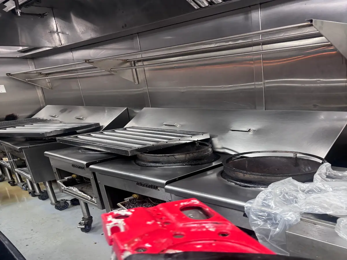 Commercial hood cleaning job in Markham, ON